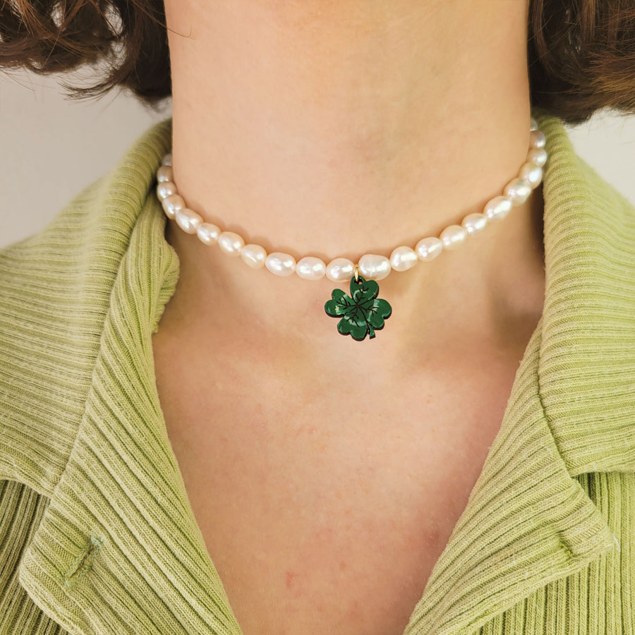 Four-leaf Clover Pearl Necklace